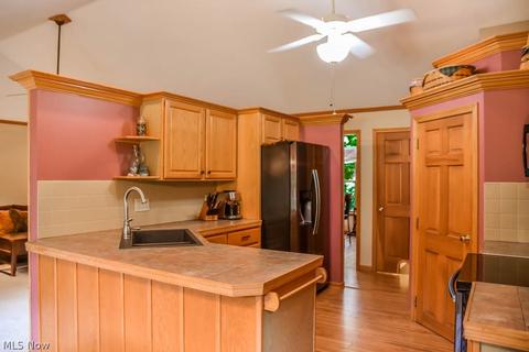 8564 Gentry St NW, Massillon, OH 44646 photo 4