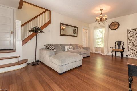 7224 Jackson St, Mentor, OH 44060 photo 2