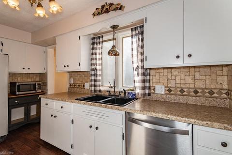 7224 Jackson St, Mentor, OH 44060 photo 10