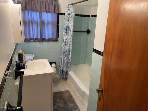 87 Eve Dr, Struthers, OH 44471 photo 9