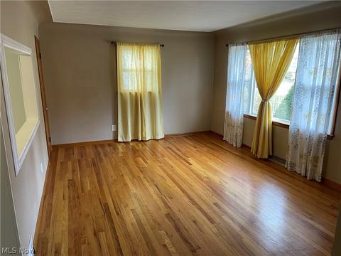 87 Eve Dr, Struthers, OH 44471 photo 5
