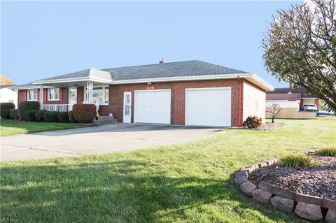 426 Como St, Struthers, OH 44471 photo 1