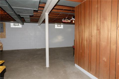 426 Como St, Struthers, OH 44471 photo 28