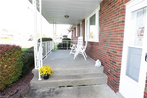 426 Como St, Struthers, OH 44471 photo 5