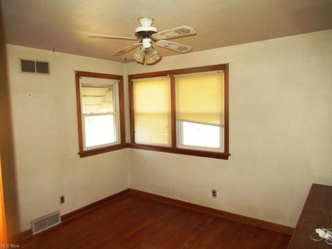 753 Poland Ave, Struthers, OH 44471 photo 18