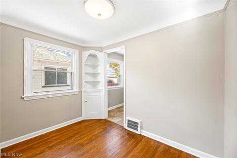 6906 Gerald Ave, Parma, OH 44129 photo 8
