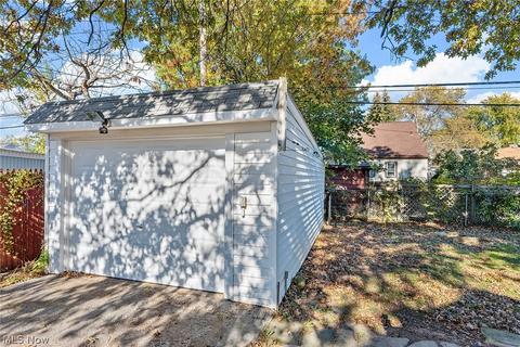 6906 Gerald Ave, Parma, OH 44129 photo 29