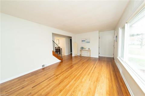 23890 Devoe Ave, Euclid, OH 44123 photo 12