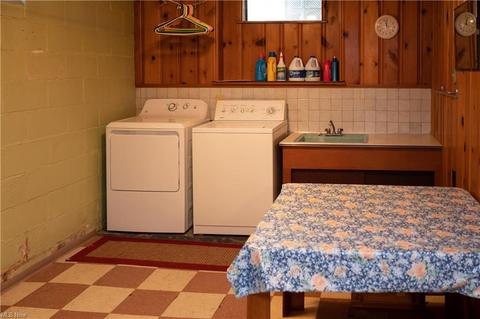 1055 Avon St, Akron, OH 44310 photo 19