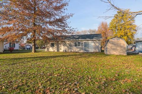 105 Pike Ct, Lagrange, OH 44050 photo 8