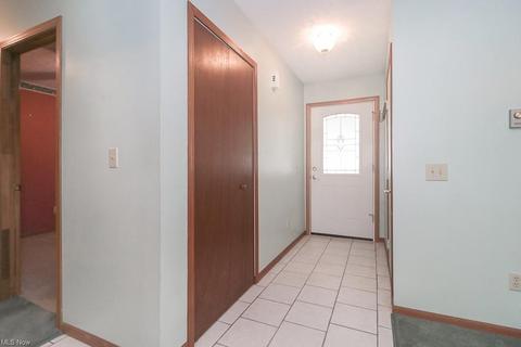 105 Pike Ct, Lagrange, OH 44050 photo 12
