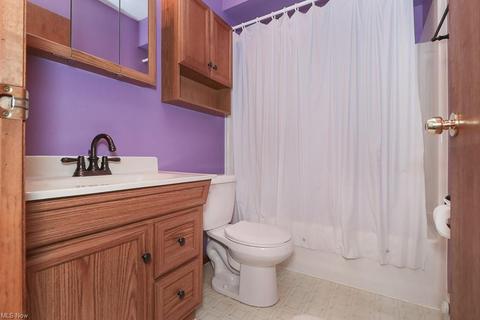105 Pike Ct, Lagrange, OH 44050 photo 31