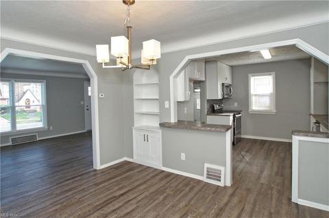 360 E 215 St, Euclid, OH 44123 photo 16