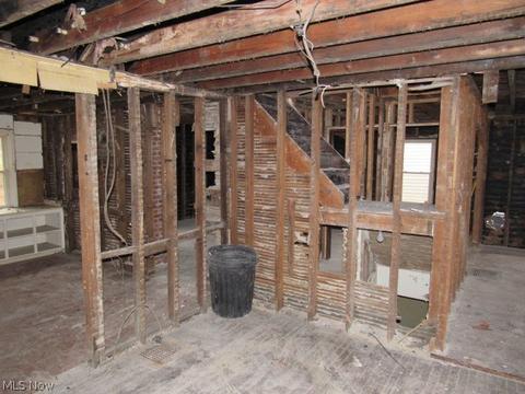 22 Bronson St, Berea, OH 44017 photo 9