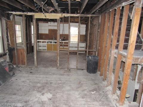 22 Bronson St, Berea, OH 44017 photo 8