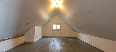 203 Bath St, Elyria, OH 44035 photo 9