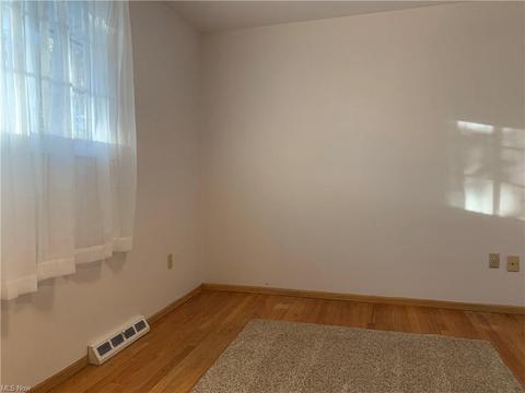 6438 Bryson Dr, Mentor, OH 44060 photo 16