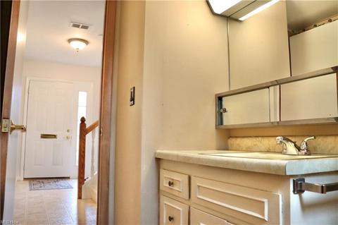 6438 Bryson Dr, Mentor, OH 44060 photo 21