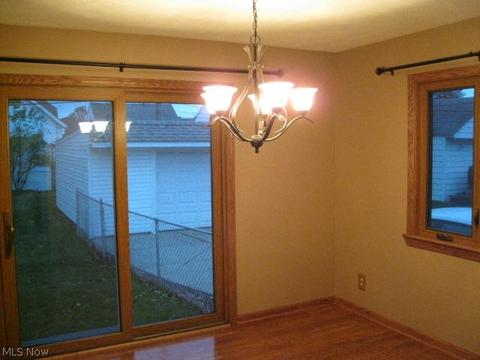 7922 Thornton Dr, Parma, OH 44129 photo 7