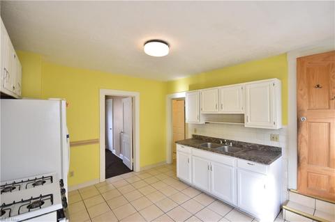1531 E 298th St, Wickliffe, OH 44092 photo 7