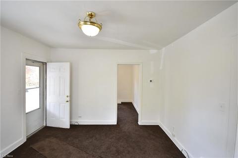 1531 E 298th St, Wickliffe, OH 44092 photo 4