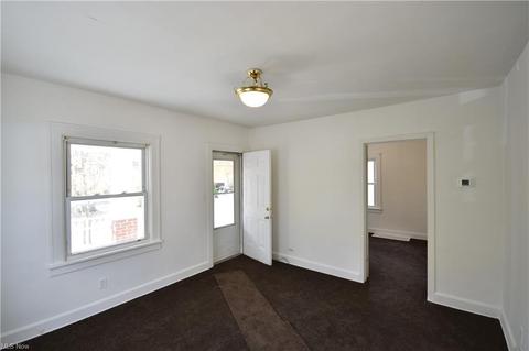 1531 E 298th St, Wickliffe, OH 44092 photo 3