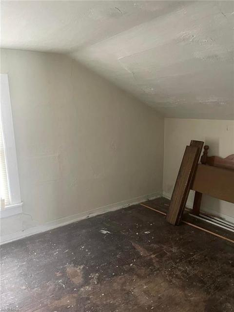 31 Wall St, Jefferson, OH 44047 photo 9