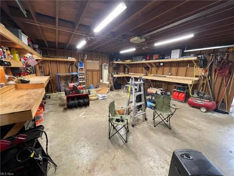 8027 Cherry St, Mentor On The Lake, OH 44060 photo 5