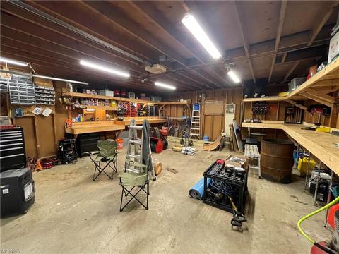 8027 Cherry St, Mentor On The Lake, OH 44060 photo 4