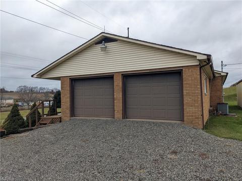 604 N Ray, Baltic, OH 43804 photo 3