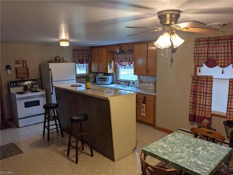 604 N Ray, Baltic, OH 43804 photo 6