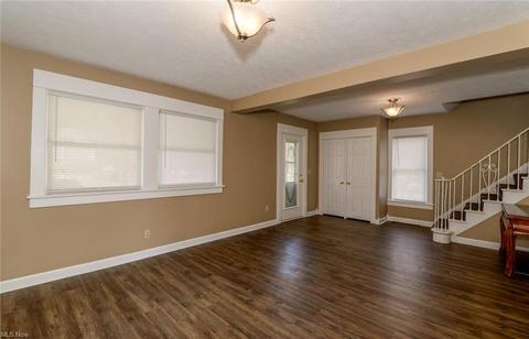 230 E Summit St, Kent, OH 44240 photo 5