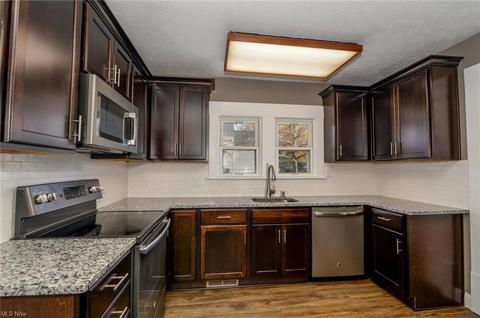 230 E Summit St, Kent, OH 44240 photo 10