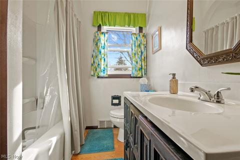 4578 Euclid Blvd, Boardman, OH 44512 photo 9