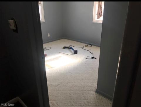 702 Bettes Ave, Akron, OH 44310 photo 9
