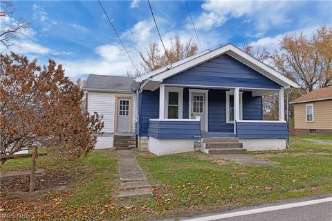 547 Pyramus Rd, Chester, WV 26034 photo 2