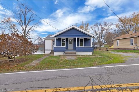 547 Pyramus Rd, Chester, WV 26034 photo 1