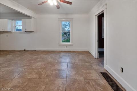 547 Pyramus Rd, Chester, WV 26034 photo 8