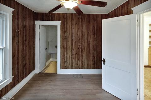 547 Pyramus Rd, Chester, WV 26034 photo 13