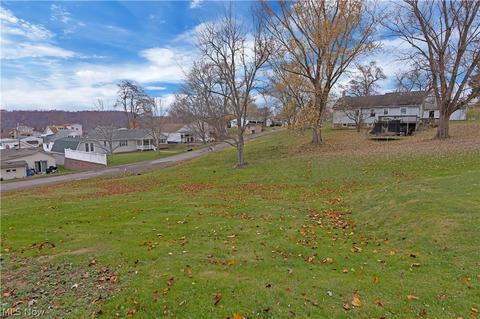 547 Pyramus Rd, Chester, WV 26034 photo 17