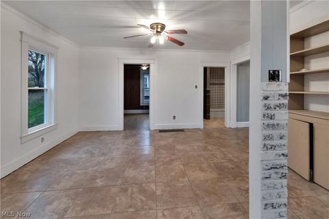 547 Pyramus Rd, Chester, WV 26034 photo 6