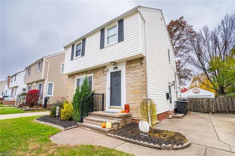 4906 Pershing Ave, Parma, OH 44134 photo 2