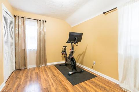 4906 Pershing Ave, Parma, OH 44134 photo 16