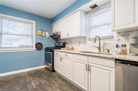 4906 Pershing Ave, Parma, OH 44134 photo 3