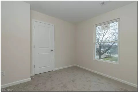 6000 Dunham Rd, Maple Heights, OH 44137 photo 26