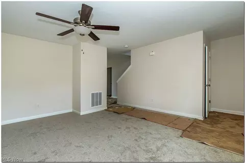 6000 Dunham Rd, Maple Heights, OH 44137 photo 5