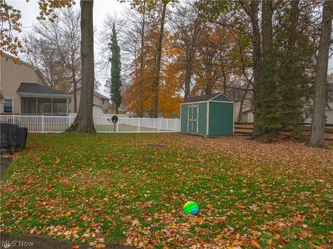 848 Maple Ridge Dr, Boardman, OH 44512 photo 3