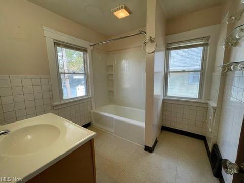 346 Harvard Ave, Elyria, OH 44035 photo 5