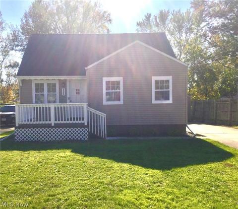 525 Metcalf Rd, Elyria, OH 44035 photo 1
