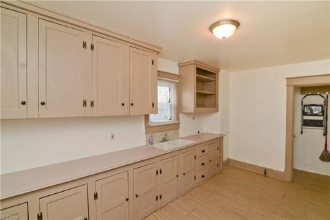 96 Parkway St, Struthers, OH 44471 photo 14